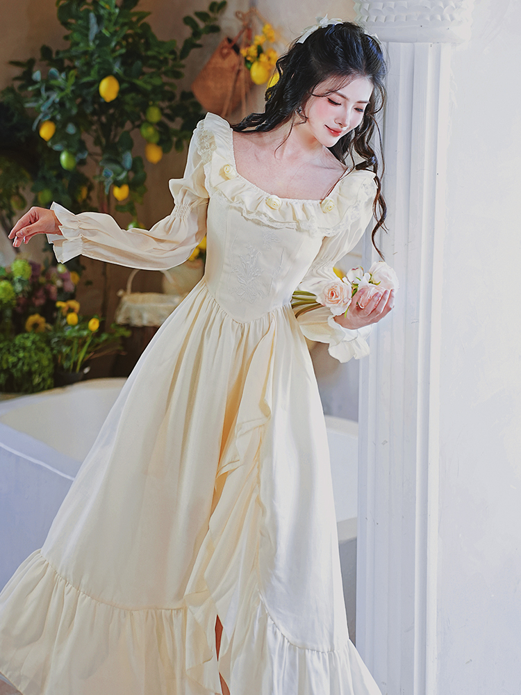 Elegant Palace Style Embroidered Irregular Hem Long Dress for Women - Image 2