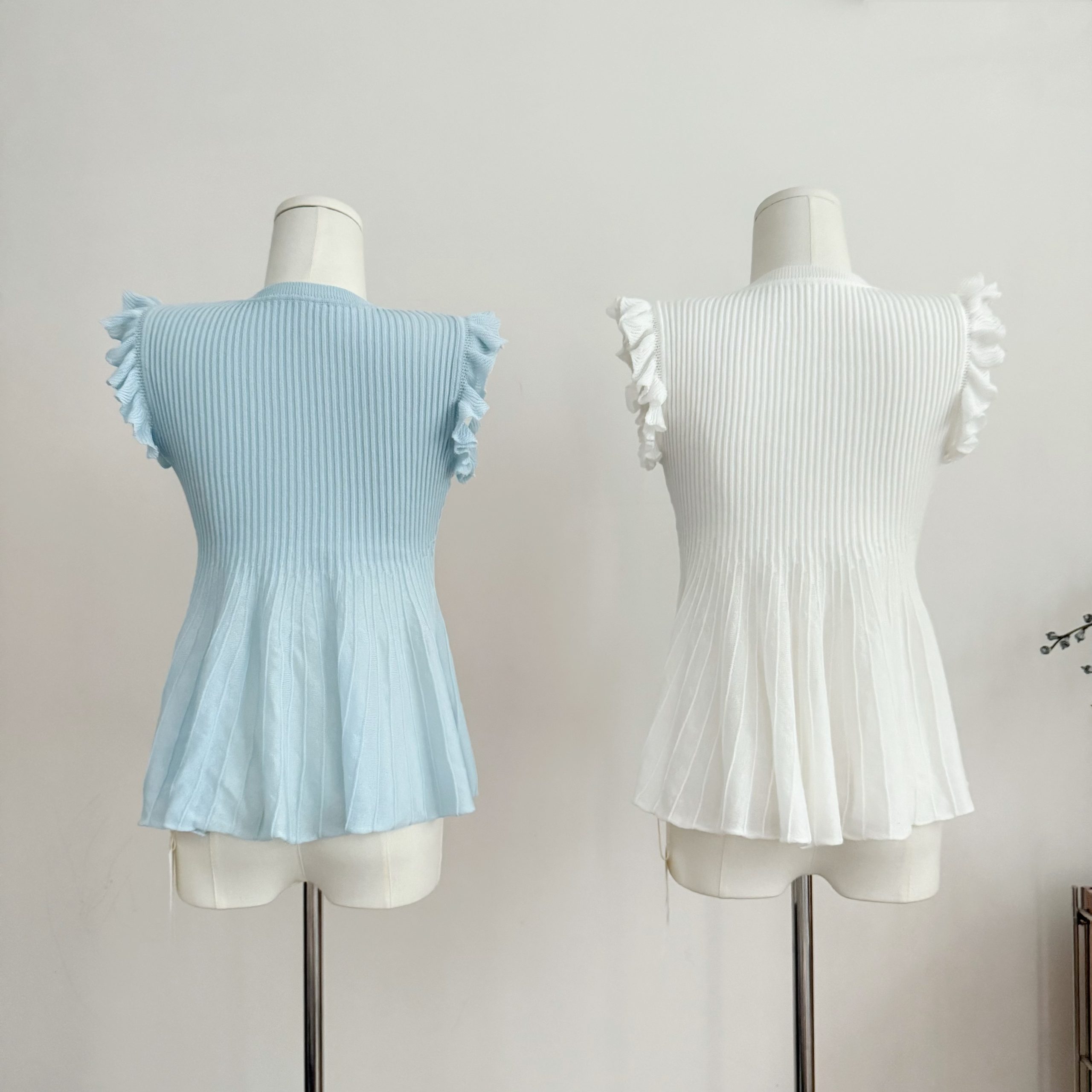 JMSHOP Showa Doll Style Ruffled Lyocell Tencel Knit Sleeveless Top - Image 2